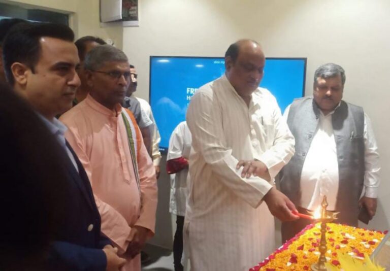 राजस्व मंत्री जय सिंह अग्रवाल के द्वारा किया गया NKH मेडजोन ऐप की सेवा का शुभारंभ