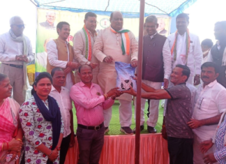 कृषि चौपाल में शामिल हुए राजस्व मंत्री, धान के बदले रबी की अन्य फसलें लेने किसानों को दी सलाह