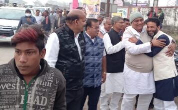 राजस्व मंत्री जयसिंह अग्रवाल ने छठ घाट पहुंचकर लोगों को दी छठ पर्व की बधाइयां
