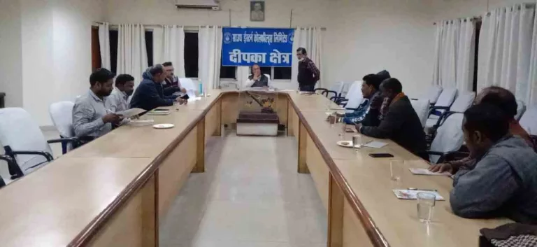 साइलो के ठेका कामगार होंगे बहाल, आंदोलन हुआ स्थगित