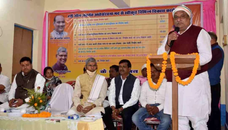 बिना भेदभाव के निगम के सभी वार्डों में कराये जा रहे विकास कार्य-राजस्व मंत्री