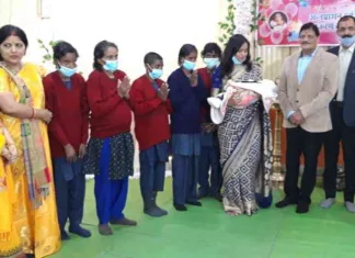 कलेक्टर की बेटी बनी तेजस्विनी: सराहनीय