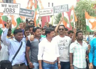 युवाओं के सपनों का कब्रगाह बना उत्तर प्रदेश