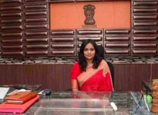 चौक-चौराहों सार्वजनिक स्थानों में प्याऊ खोलने कलेक्टर ने दिए निर्देश