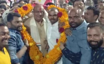 राजस्व मंत्री के जन्मदिवस पर किया गया भव्य स्वागत