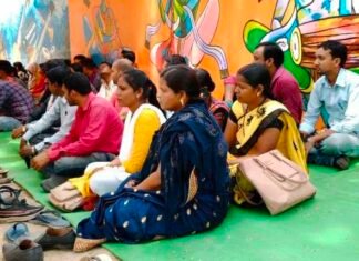 छत्तीसगढ़ मनरेगा कर्मचारी महासंघ जिला कोरबा का अनिश्चितकालीन धरना जारी