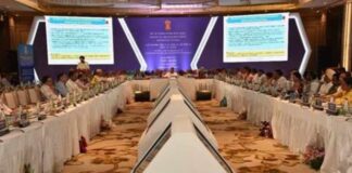 बिना यूनियन प्रतिनिधियों के श्रम मंत्रियों का हुआ सम्मेलन: प्रधानमंत्री ने किया उद्घाटन