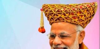 मदमस्त हैं दरबारी, पर्यटक है राजा: धूमधड़ाके से बजा रहे, संविधान का बाजा