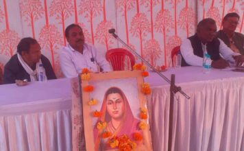 माता सावित्रीबाई फुले की जयंती पर संयुक्त समिति ने दीपका में किया आयोजन