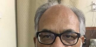 देखा अडानी इज इंडिया !