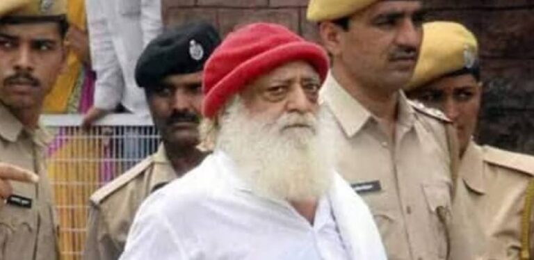 बलात्कार मामले में आसाराम को उम्रकैद की सजा