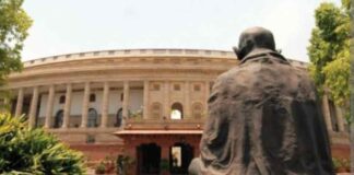 चुनावी निरंकुश तंत्र बनाम आलोचना की स्वतंत्रता