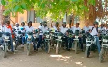 पंचायत सचिव संगठन द्वारा बाइक रैली निकाल कर मुख्यमंत्री के नाम कलेक्टर को सौंपा ज्ञापन