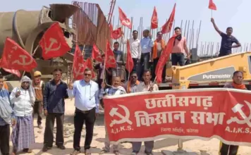 किसान सभा ने बंद कराया रेल कॉरिडोर का काम, सात दिवस में मुआवजा नहीं मिलने पर रेल पथ पर फसल लगाएंगे किसान
