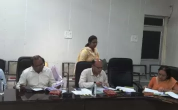 पीसी-पीएनडीटी एक्ट के तहत जिला स्तरीय सलाहकार समिति की बैठक संपन्न