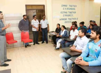 लक्ष्य निर्धारित कर लगन से मेहनत करें, सफलता अवश्य मिलेगी: सीईओ जिला पंचायत जितेन्दर यादव