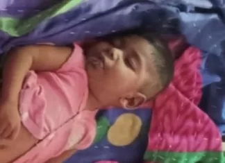 ढाई साल के बालक के मुंह में घुसी छिपकली: ज़हर से हुई मौत