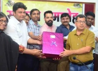 ऐसा काम करिए कि आपके जाने के बाद भी लोग याद करें: कलेक्टर संजीव झा