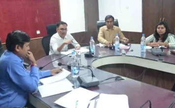 कोरबा: कलेक्टर ने ली राजनैतिक दलों के प्रतिनिधियों की बैठक