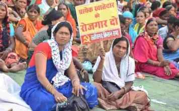 कुसमुंडा में कोयला की आर्थिक नाकाबंदी सफल, भूविस्थापितों ने खदान और सायलो पर किया कब्जा, एसईसीएल को करोड़ों का नुकसान, 21 को होगी त्रिपक्षीय वार्ता
