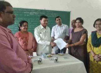 आई टी कोरबा महाविद्यालय के शासकीय करण प्रस्ताव को घोषणा पत्र में रखने हेतु भाजपा प्रत्याशी लखन देवांगन से की गई माँग