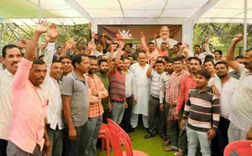 डीजल ऑटो संघ कोरबा के पदाधिकारियों ने कांग्रेस को विजयी बनाने का लिया संकल्प