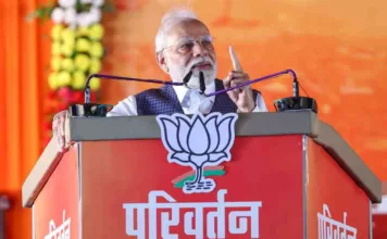 छत्तीसगढ़ परिवर्तन के लिए तैयार: नरेंद्र मोदी