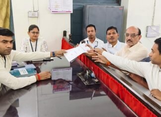 रायगढ़: 4 अभ्यर्थियों ने जमा किया नामांकन6 प्रत्याशियों ने खरीदे नाम निर्देशन पत्र