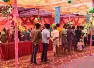 मतदान केन्द्रों में वोटर्स को हो रहा हैप्पी वोटिंग का अनुभव, की गई है व्यापक तैयारियां