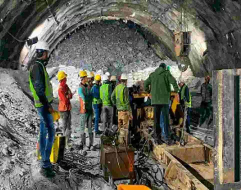 उत्तरकाशी सुरंग में फंसे 40 मजदूर 6 दिन बाद भी नहीं निकाले जा सके: बचाव कार्य जारी