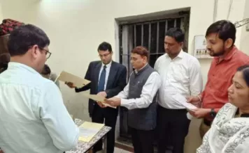 कलेक्टर श्री गोयल ने जिला कोषालय के डबल लॉक का किया निरीक्षण
