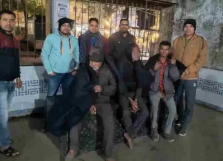 मानव सेवा मिशन ने जरूरतमंद, बेघर और बेसहारा लोगों को बांटे कंबल