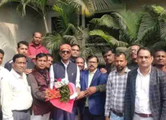 Raigarh: संयुक्त शिक्षक संघ ने पूर्व विधायक विजय अग्रवाल से की सौजन्य भेंट