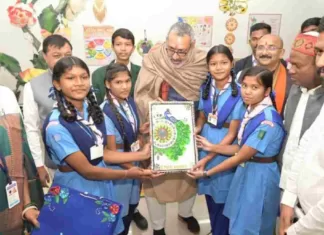 पीएम जनमन योजना से पिछड़ी जनजातियों को विकास की दिशा में मिल रही है रोशनी: गिरिराज सिंह