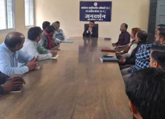 एसडीएम कोरबा ने ली ट्रांसपोर्टर्स की बैठक: नियमों की अनदेखी पर होगी कार्यवाही