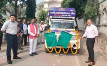 कलेक्टर ने पीएम जनमन योजना के प्रचार रथ को हरी झंडी दिखाकर किया रवाना