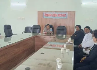 09 मार्च 2024 को साल के पहले लोक अदालत का आयोजन: ज्यादा से ज्यादा प्रकरणों का समाधान हेतु फायनेंस कंपनियों की ली गई बैठक