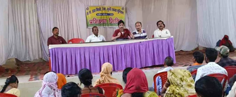 मजदूरों के शोषण पर ही मालिक जीवित रहता है: नंदी