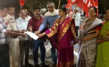 देशभर में वामपंथी पार्टियों ने CAA के खिलाफ और किसानों के समर्थन में किया प्रदर्शन: सौंपा ज्ञापन