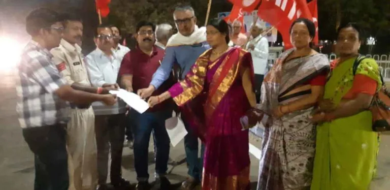 देशभर में वामपंथी पार्टियों ने CAA के खिलाफ और किसानों के समर्थन में किया प्रदर्शन: सौंपा ज्ञापन