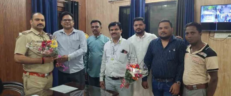 नव-नियुक्त थानाप्रभारी का प्रेस क्लब गेवरा दीपका से हुआ परिचय, नगर में शांति व्यवस्था बनाए रखने का संकल्प