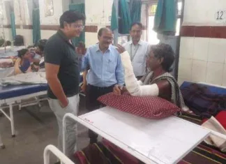 सीएमएचओ डॉ.चंद्रवंशी ने किया जिला अस्पताल का औचक निरीक्षण