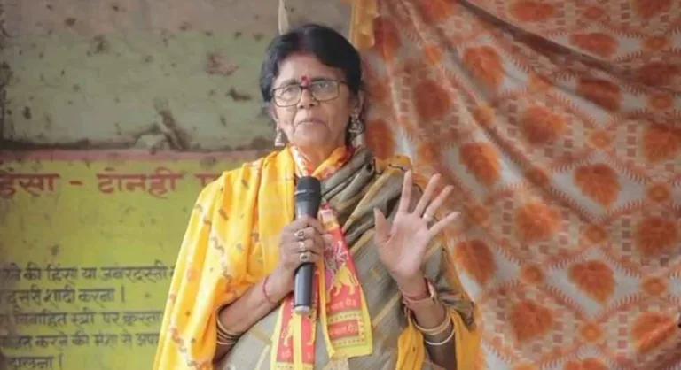 कांग्रेस की सरकार ने विकास किया, मोदी ने देश बेचने के सिवा कुछ नहीं किया