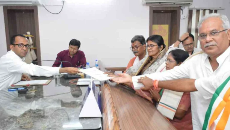 कोरबा लोकसभा चुनाव 2024 अपडेट: आज 4 उम्मीदवारों का नामांकन दाखिल; कुल 17 अभ्यर्थियों ने क्रय किया नामांकन पत्र