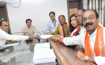 भाजपा प्रत्याशी सरोज पांडेय ने किया नामांकन दाखिल: मुख्य मंत्री विष्णुदेव साय सहित वरिष्ठ भाजपा नेता रहे उपस्थित!