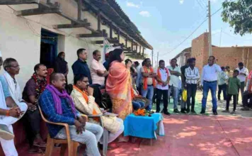 भाजपा प्रत्याशी सरोज पांडे ने पाली-तानाखार विधानसभा क्षेत्र के विभिन्न ग्राम पंचायतों में की नुक्कड़ सभा!
