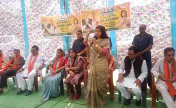 कोरबा लोकसभा उम्मीदवार सरोज पांडे का मरवाही विधानसभा क्षेत्र में सघन जनसंपर्क: आम जनता से मिल रहा भारी समर्थन और आशीर्वाद!