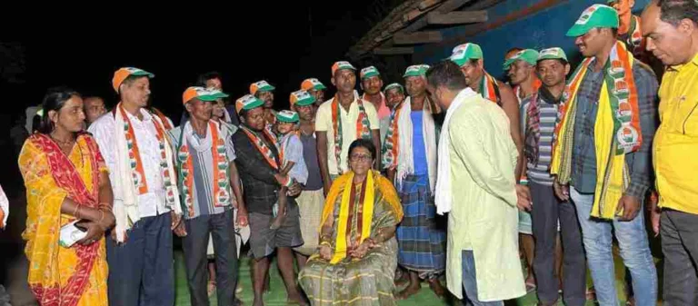 मनरेगा मजदूरों को 400 रुपए मजदूरी के साथ मिलेगा जीवन बीमा का लाभ