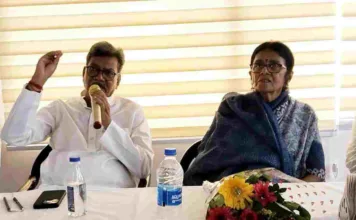 डॉ. महंत ने सार्वजनिक क्षेत्र और लोकतंत्र की रक्षा के लिए कांग्रेस की केंद्र में वापसी का किया आह्वान!