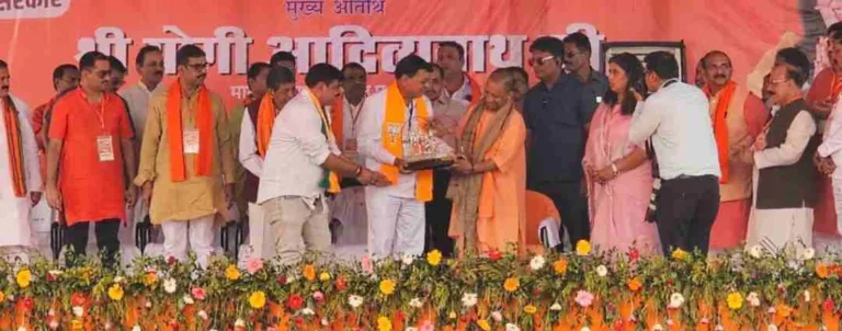 सीएम योगी आदित्यनाथ के साथ उद्योग मंत्री देवांगन का छत्तीसगढ़ के तीन लोक सभा क्षेत्रों में दौरा और जनसभाएं